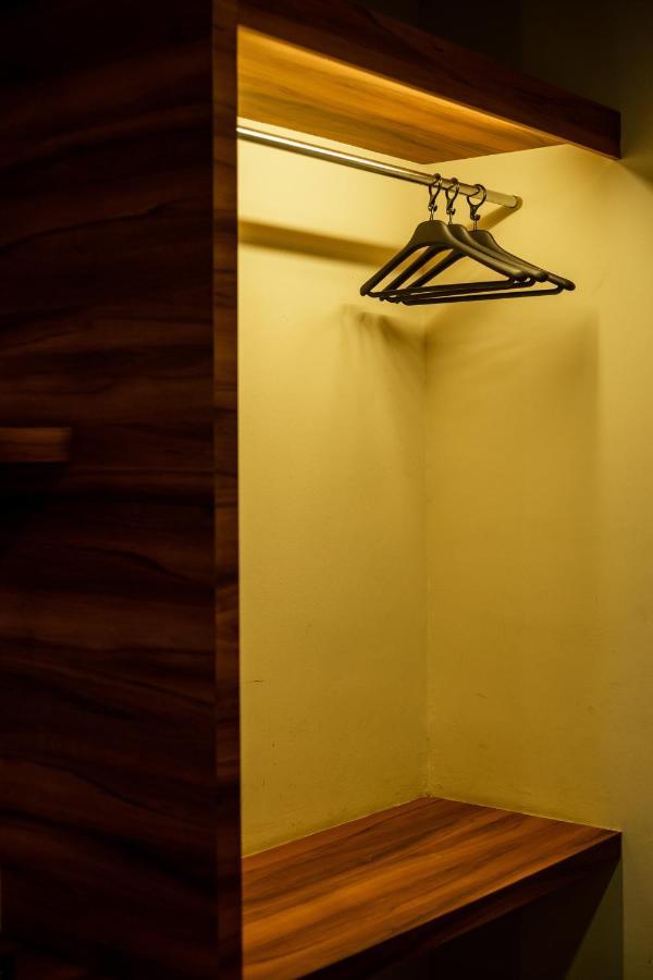 Waterfront Boutique Hotel Port Dickson Esterno foto